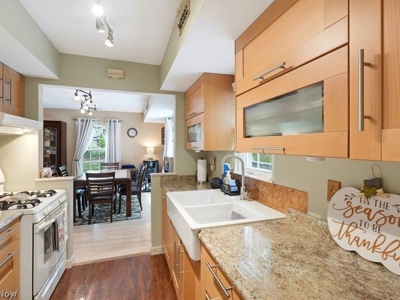 8569 Ravenswood Lane, Macedonia, OH 44056 Photo 6