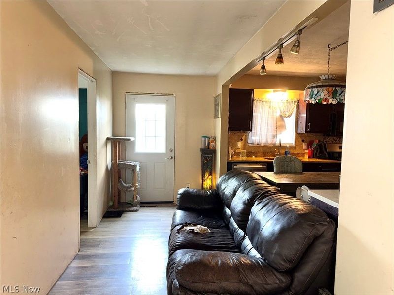 7755 Fern Drive, Mentor on the Lake, OH 44060 Photo 5