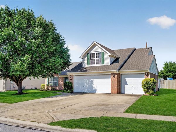 804 Weeping Way Lane, Avon, IN 46123