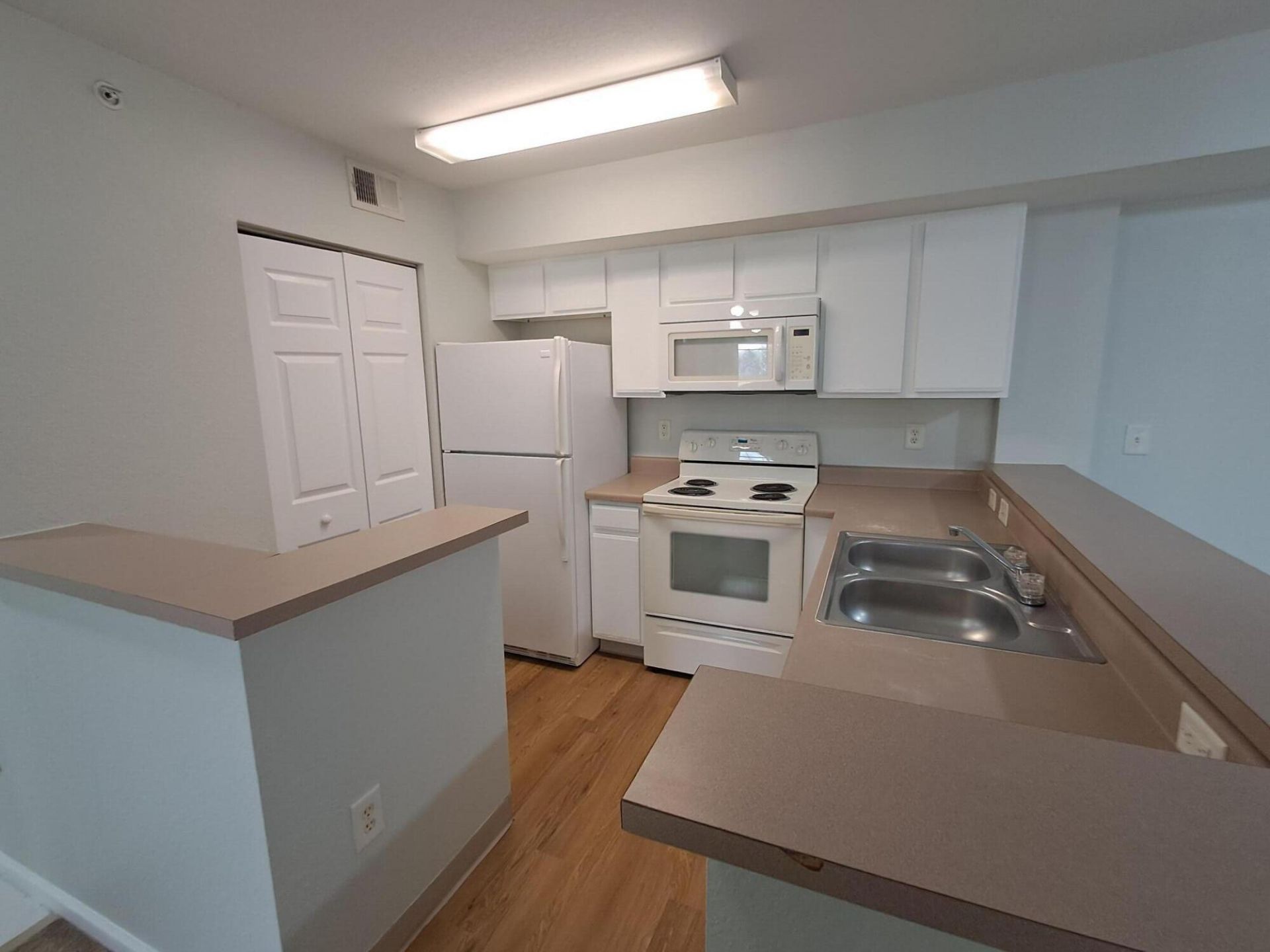 181 SW Palm Drive, Unit 204, Port Saint Lucie, FL 34986 Photo