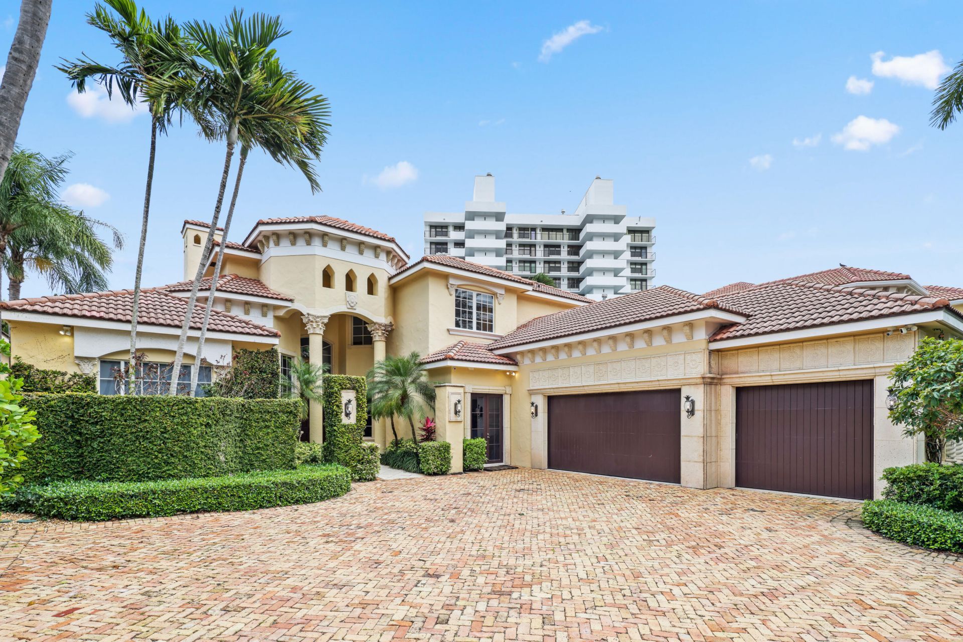 1019 Grand Court, Highland Beach, FL 33487 Photo