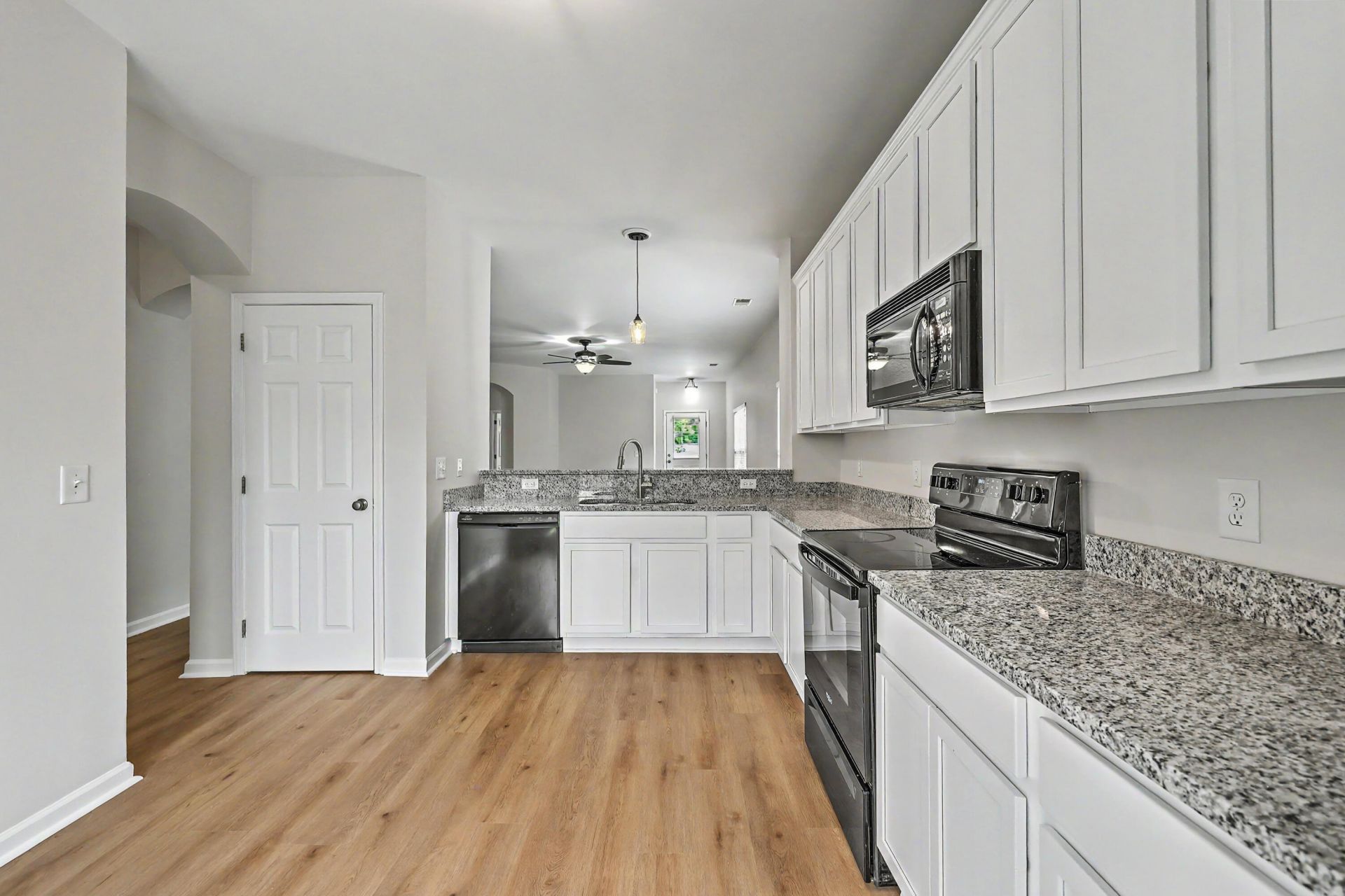 108 Deerpath Trail Photo 14