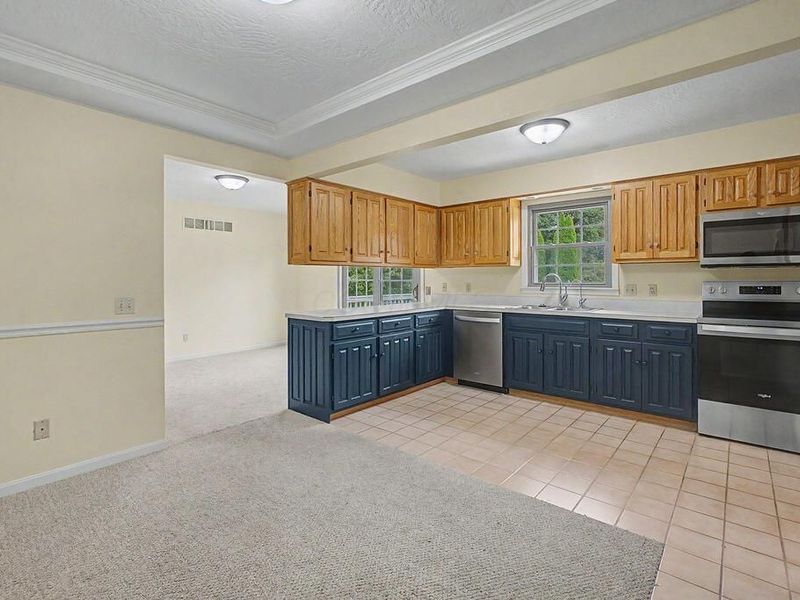 134 Columbus Road, Fredericktown, OH 43019 Photo 3