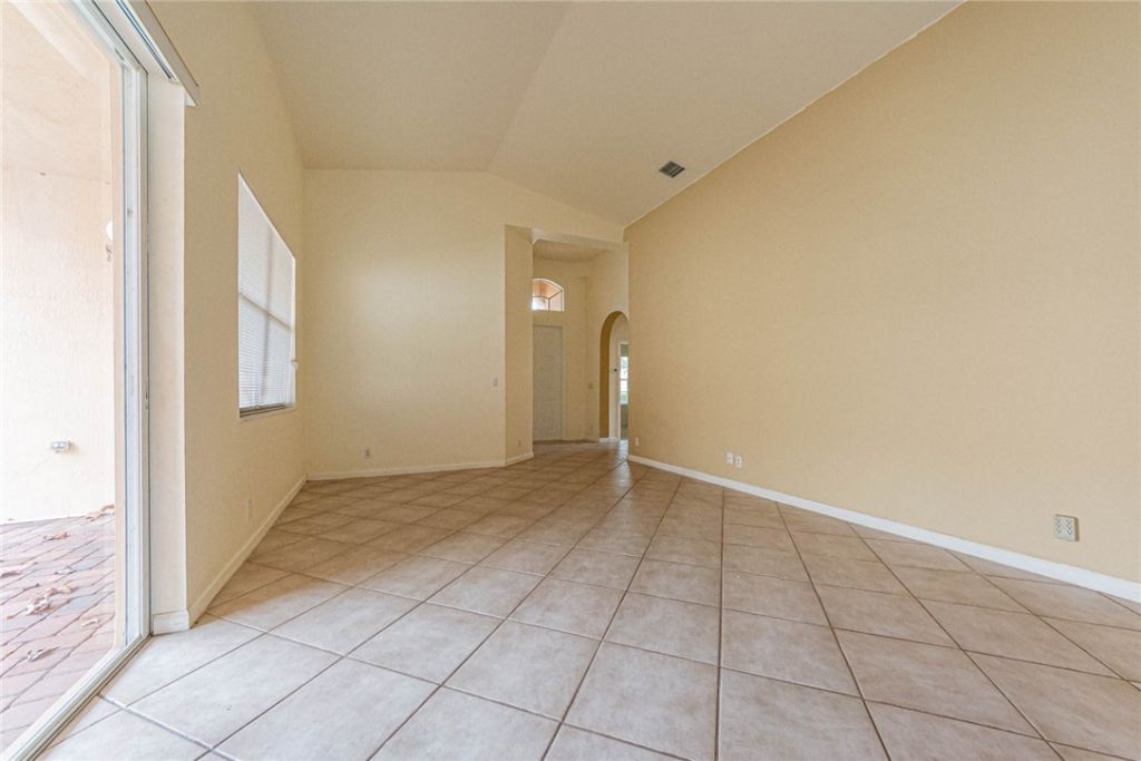 5717 Spanish River Road, Fort Pierce, FL 34951 Photo