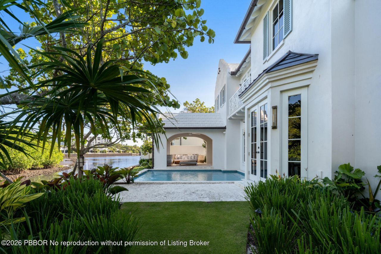 2219 Ibis Isle Road E, Palm Beach, FL 33480 Photo