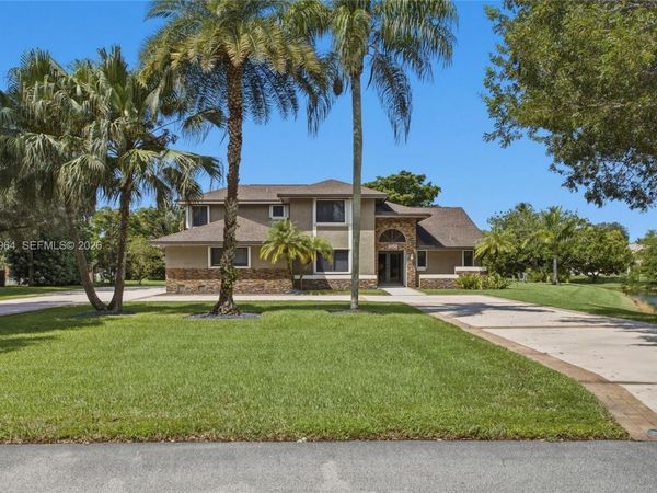 3151 SW 133rd Ter, Davie, FL 33330