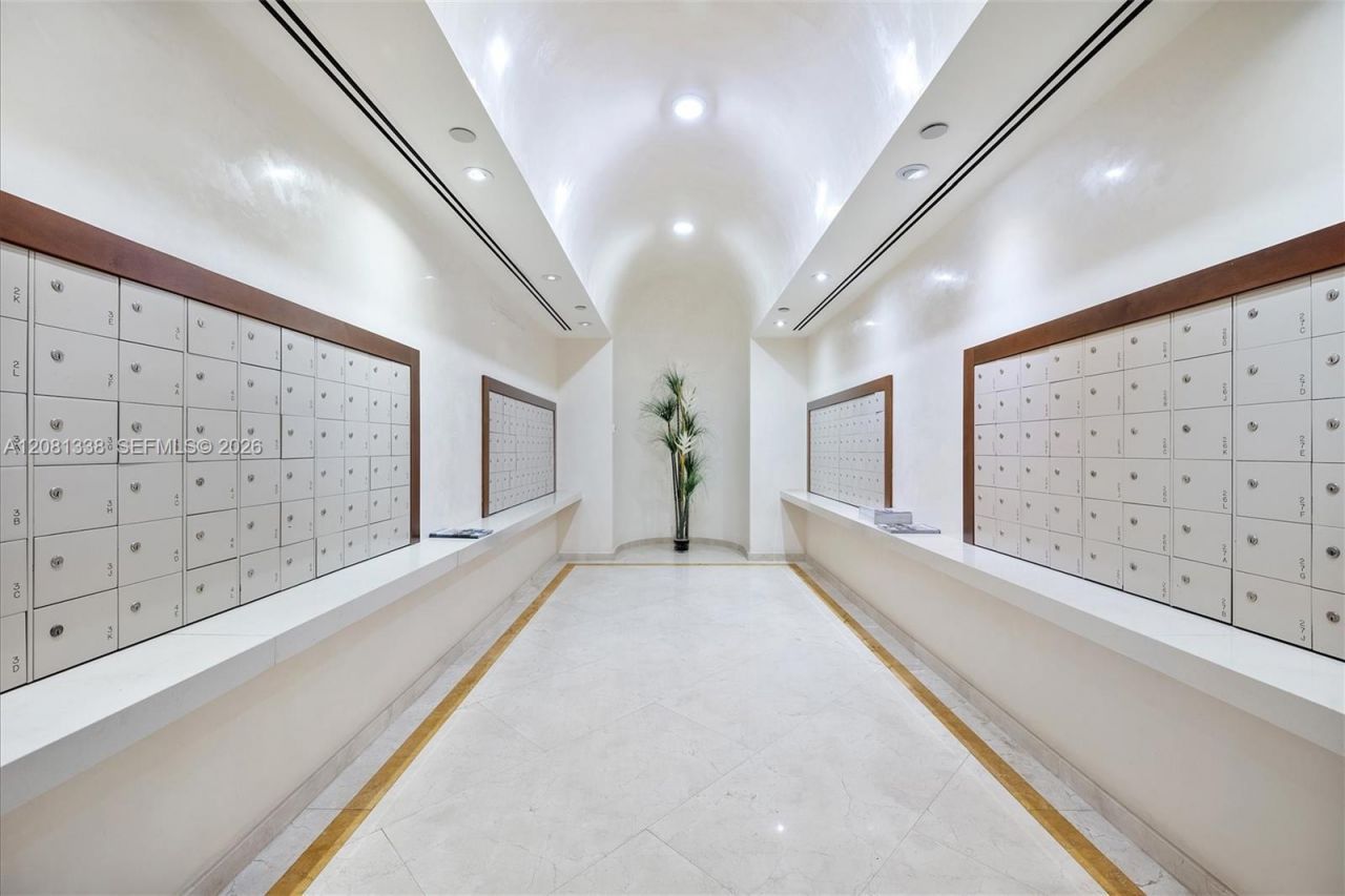19355 Turnberry Way, Unit 19F, Aventura, FL 33180 Photo