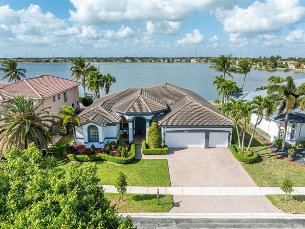 18633 SW 24th St, Miramar, FL 33029