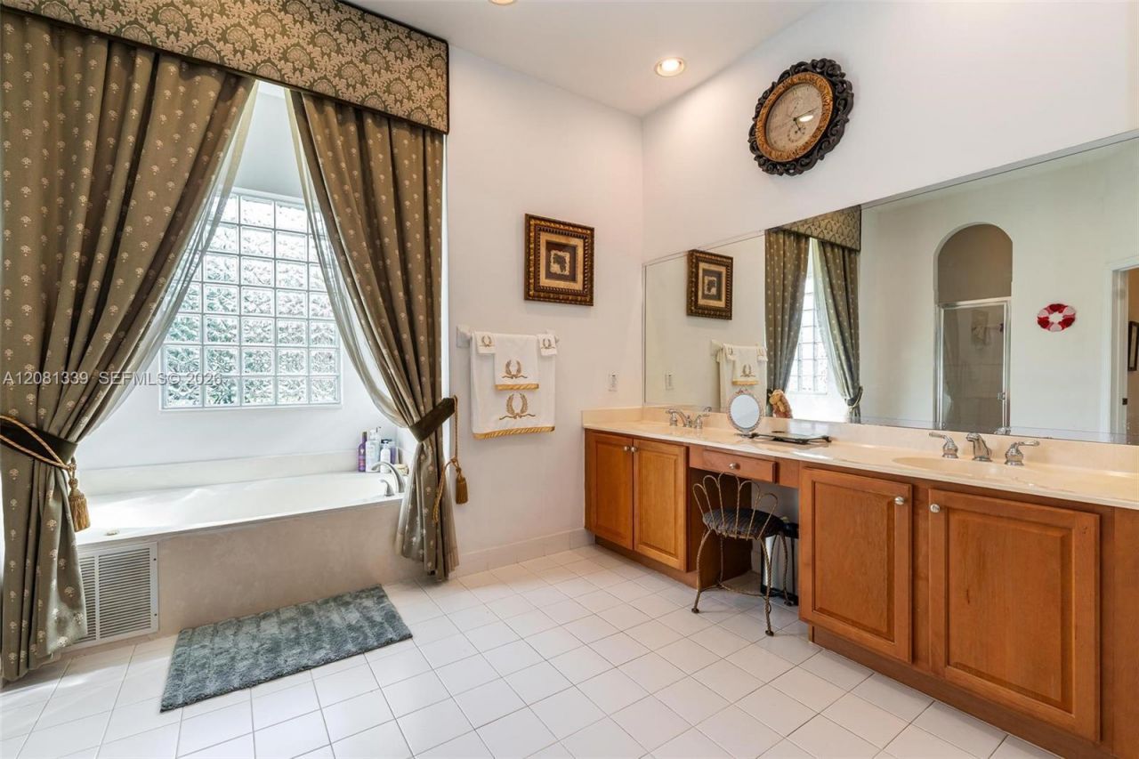 18633 SW 24th St, Miramar, FL 33029 Photo