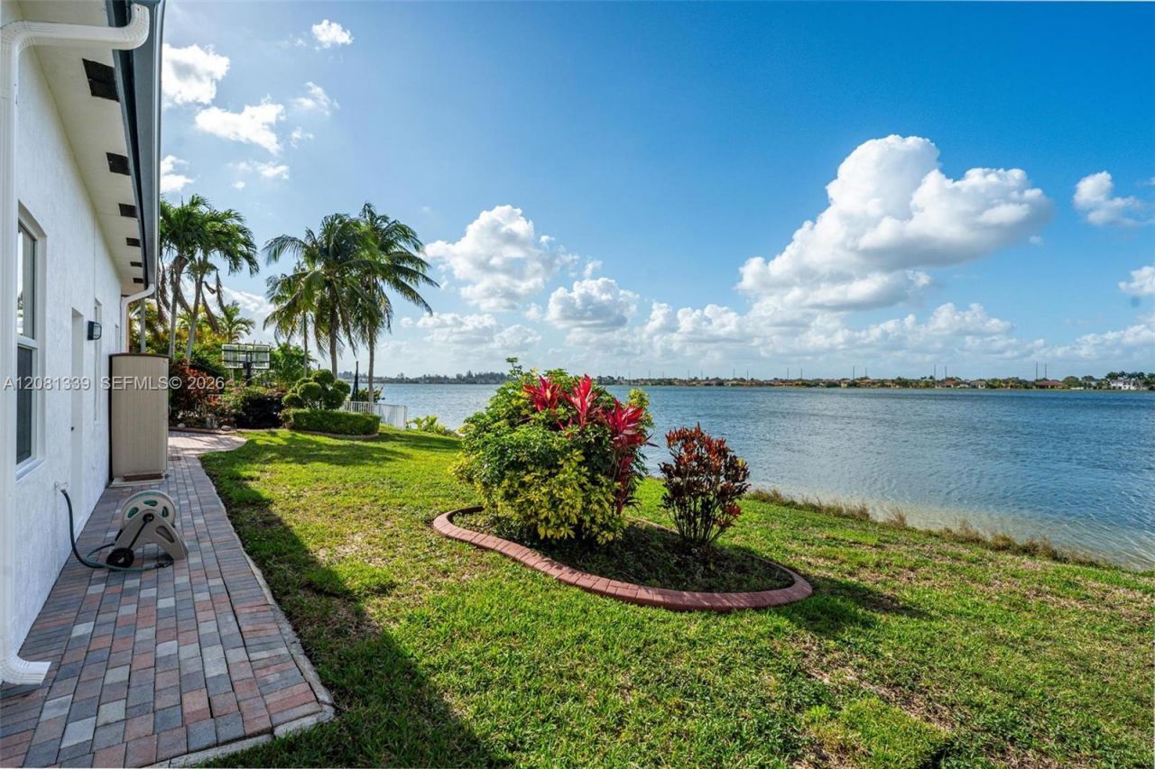 18633 SW 24th St, Miramar, FL 33029 Photo