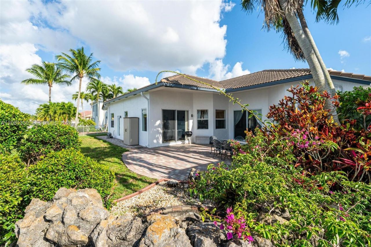 18633 SW 24th St, Miramar, FL 33029 Photo