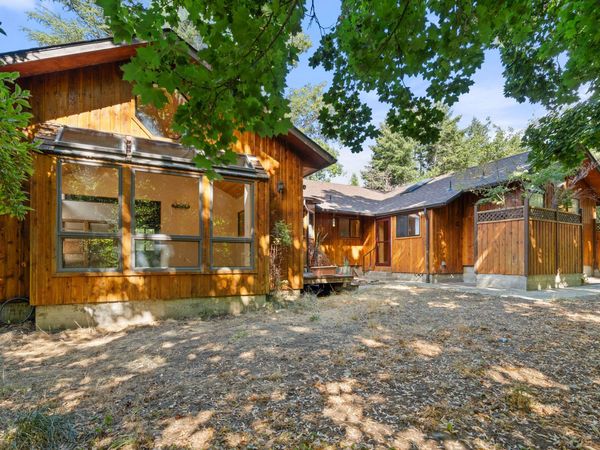 13535 Highway 238, Applegate, OR 97530