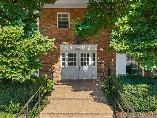10381 Oxford Hill Drive , Unit 1, St Louis, MO 63146