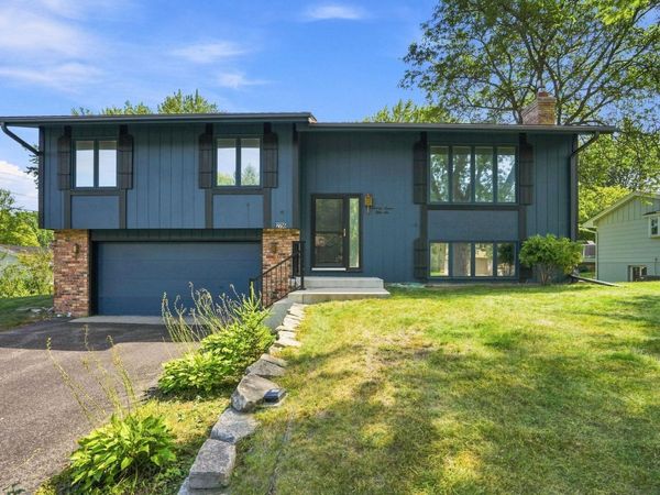 2756 Yukon Avenue N, New Hope, MN 55427