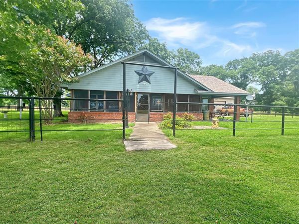695 CR 1210, Lake Creek, TX 75450