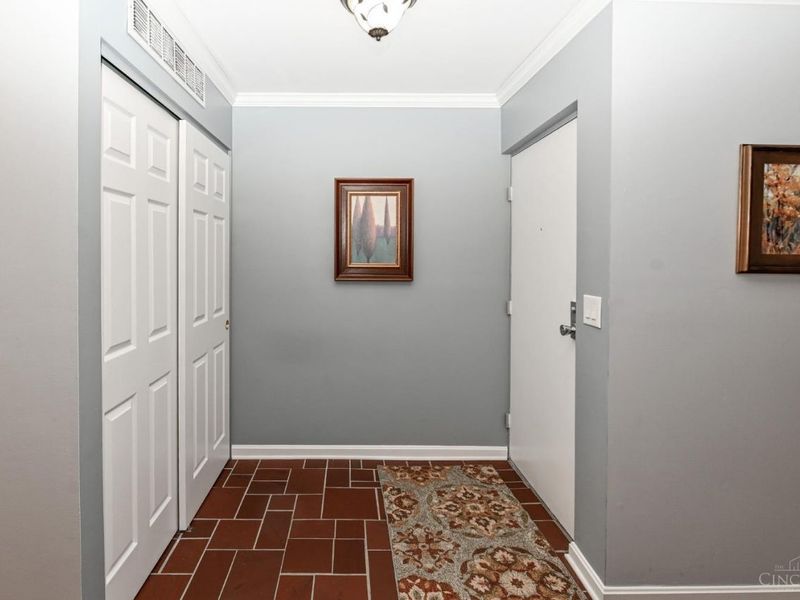 3421 Traskwood Circle, Unit C, Cincinnati, OH 45208 Photo 4
