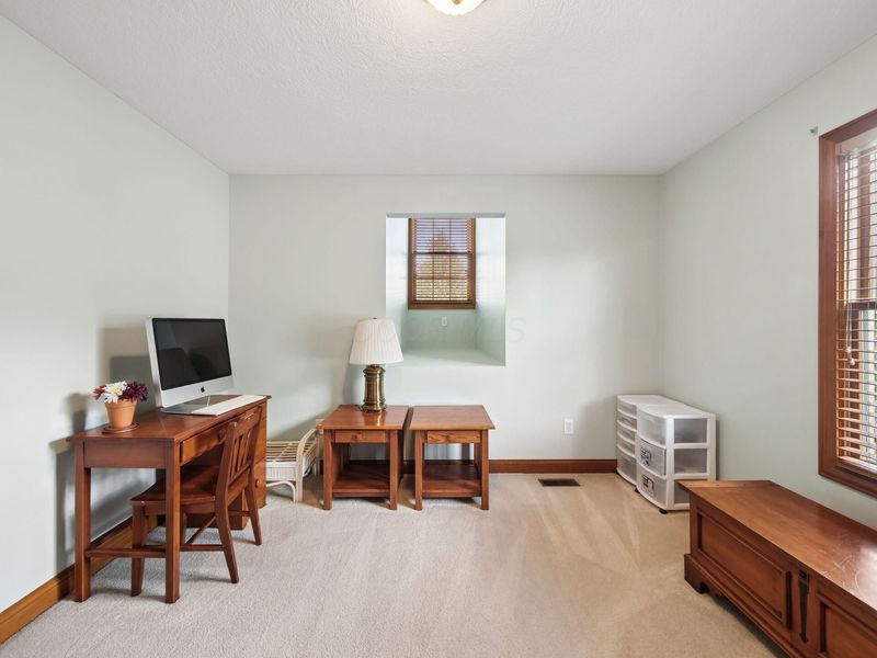 6024 Kentigern Court S, Dublin, OH 43017 Photo 34