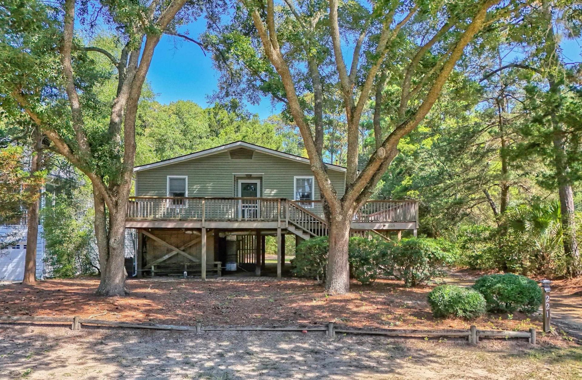 221 Windover Dr. Photo 1