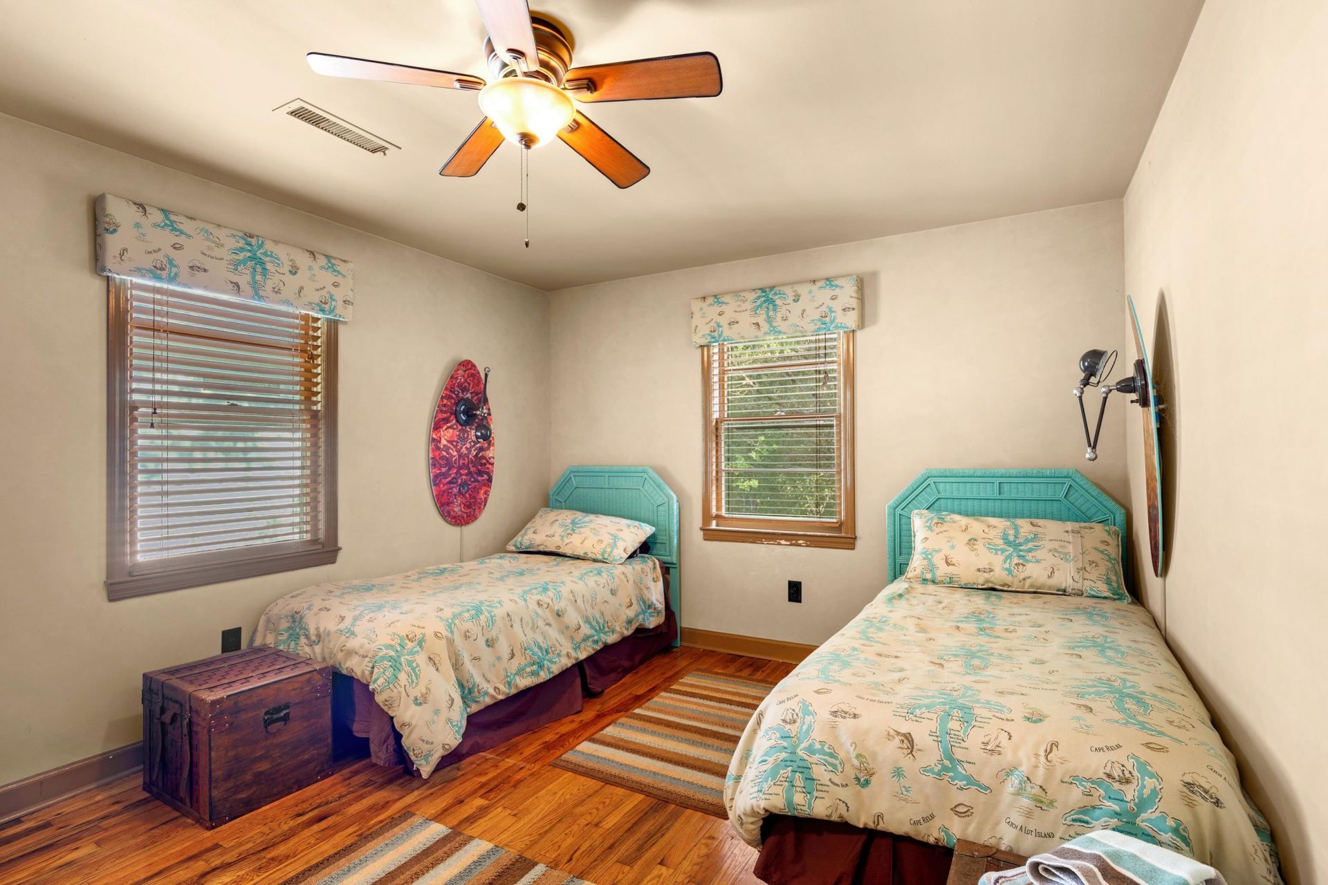 221 Windover Dr. Photo 10
