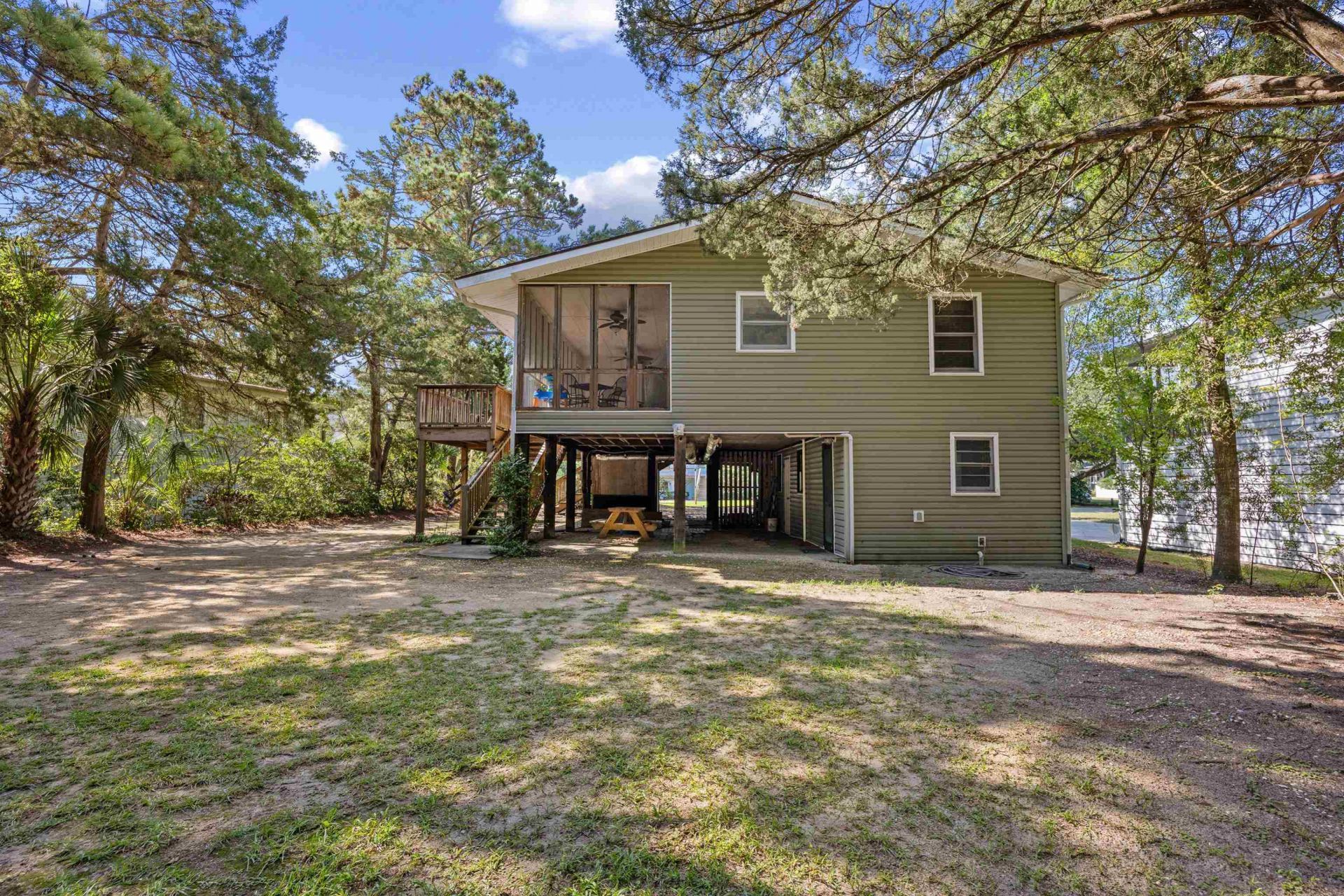 221 Windover Dr. Photo 21