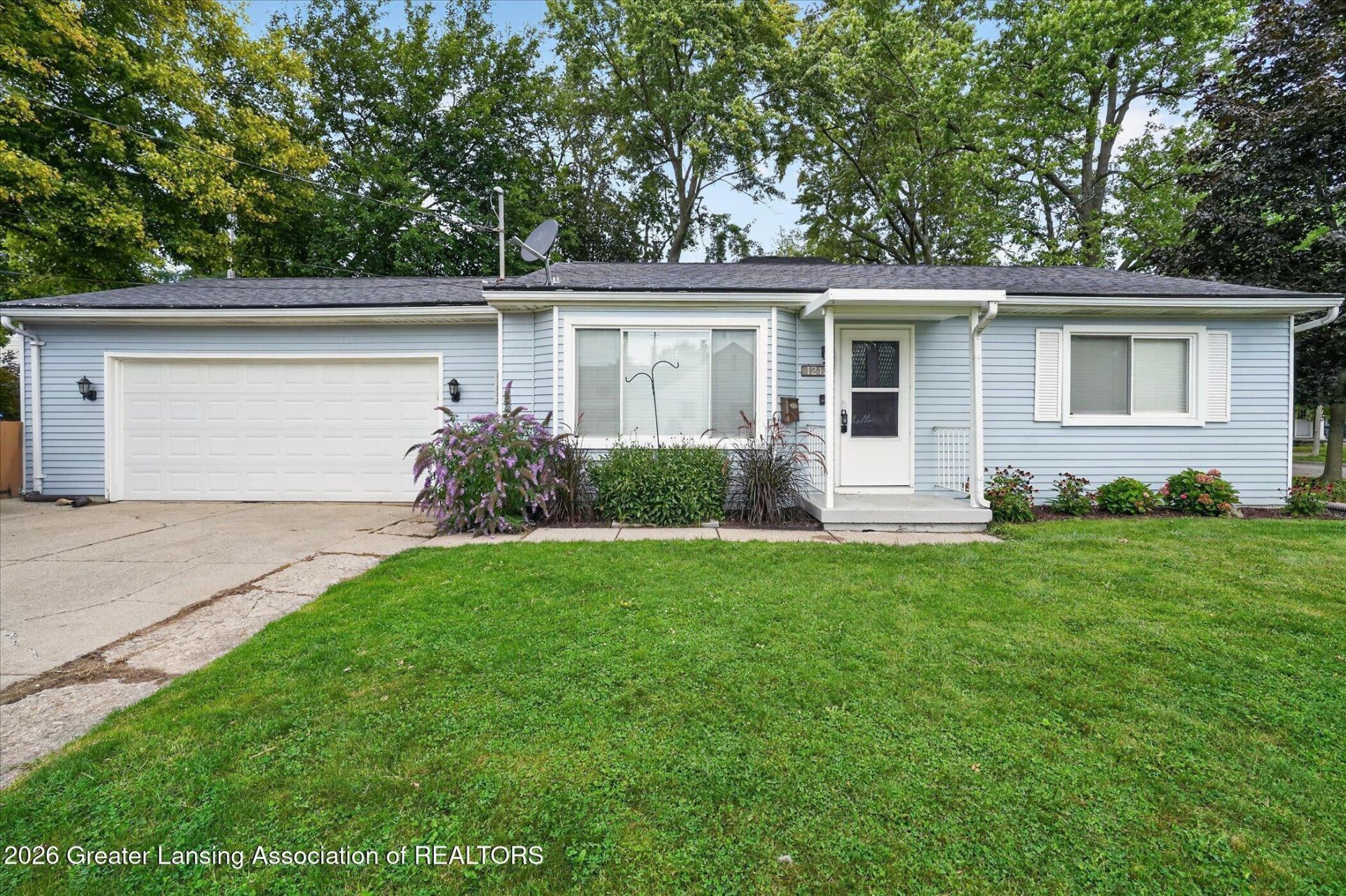 1213 Pacific Avenue, Lansing, MI 48910 Main Photo