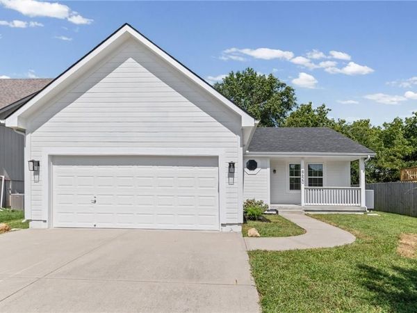8620 NE 116th Street, Kansas City, MO 64157