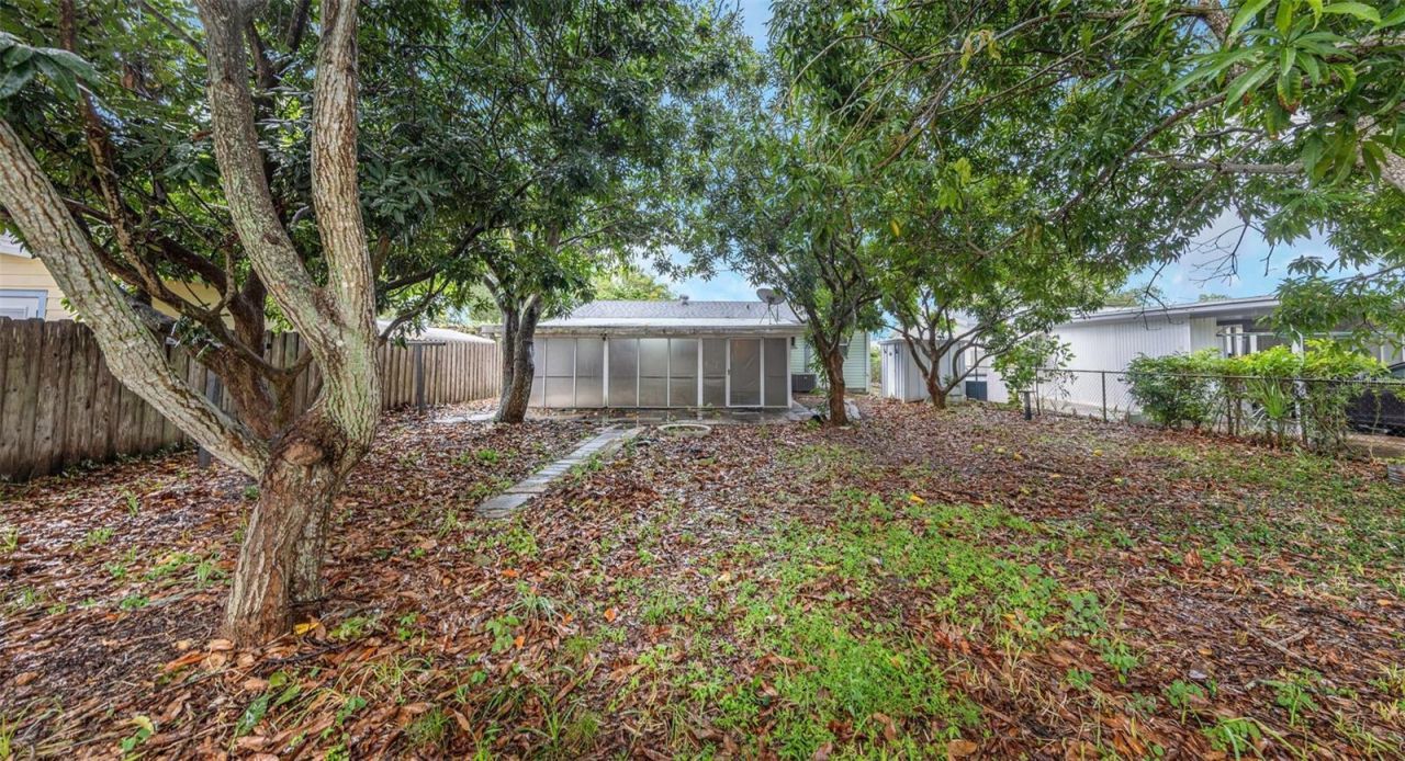 5621 11th Avenue N, Saint Petersburg, FL 33710 Photo