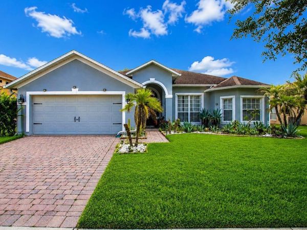 2711 PATRICIAN CIRCLE, KISSIMMEE, FL 34746