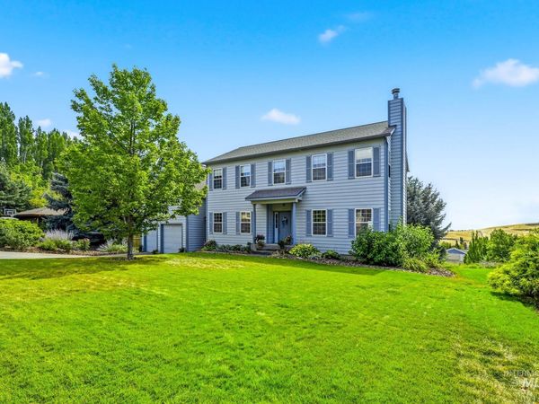 1672 Appaloosa Rd, Moscow, ID 83843