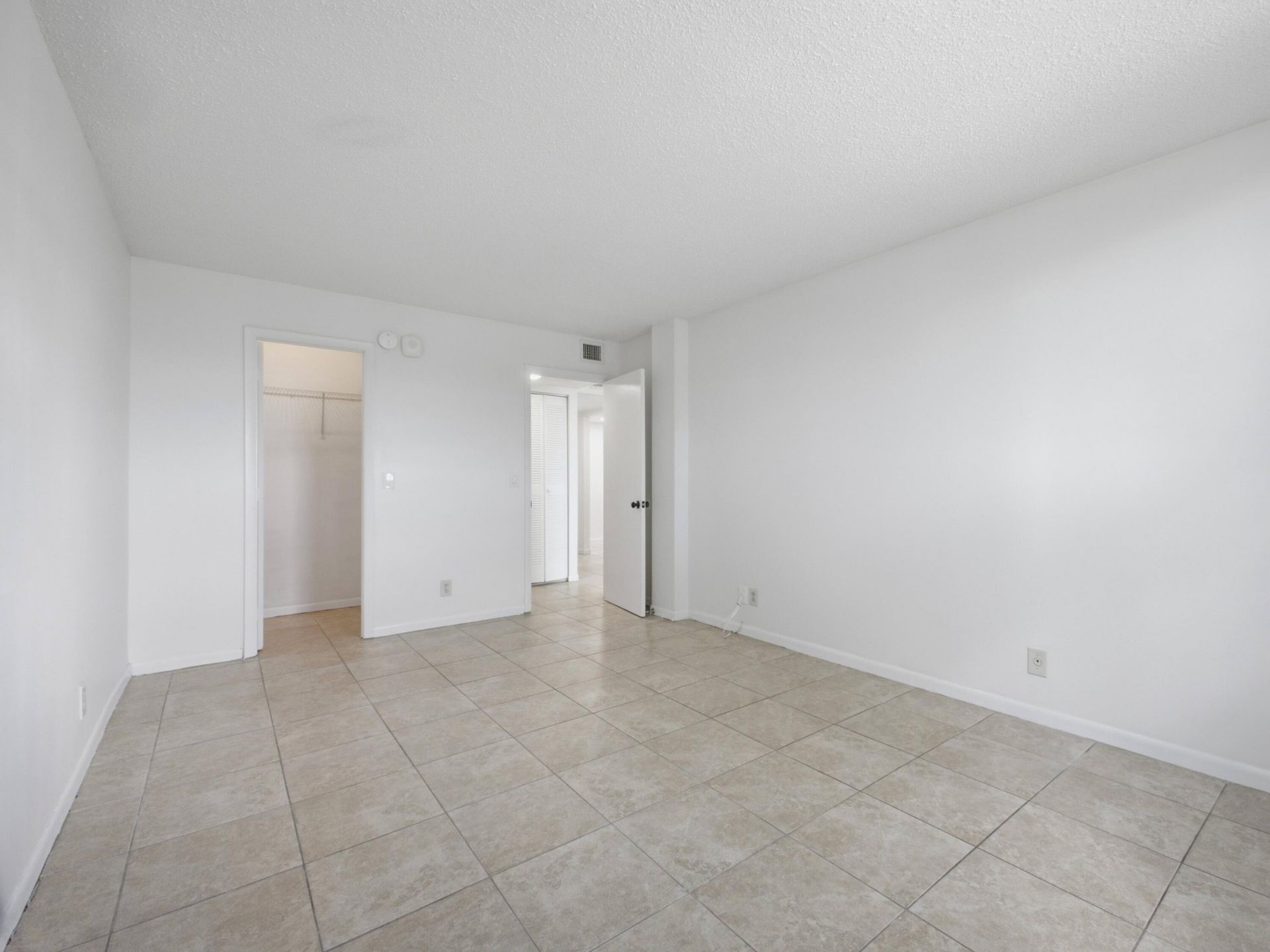 480 Executive Center Drive, Unit 1C, West Palm Beach, FL 33401 Photo