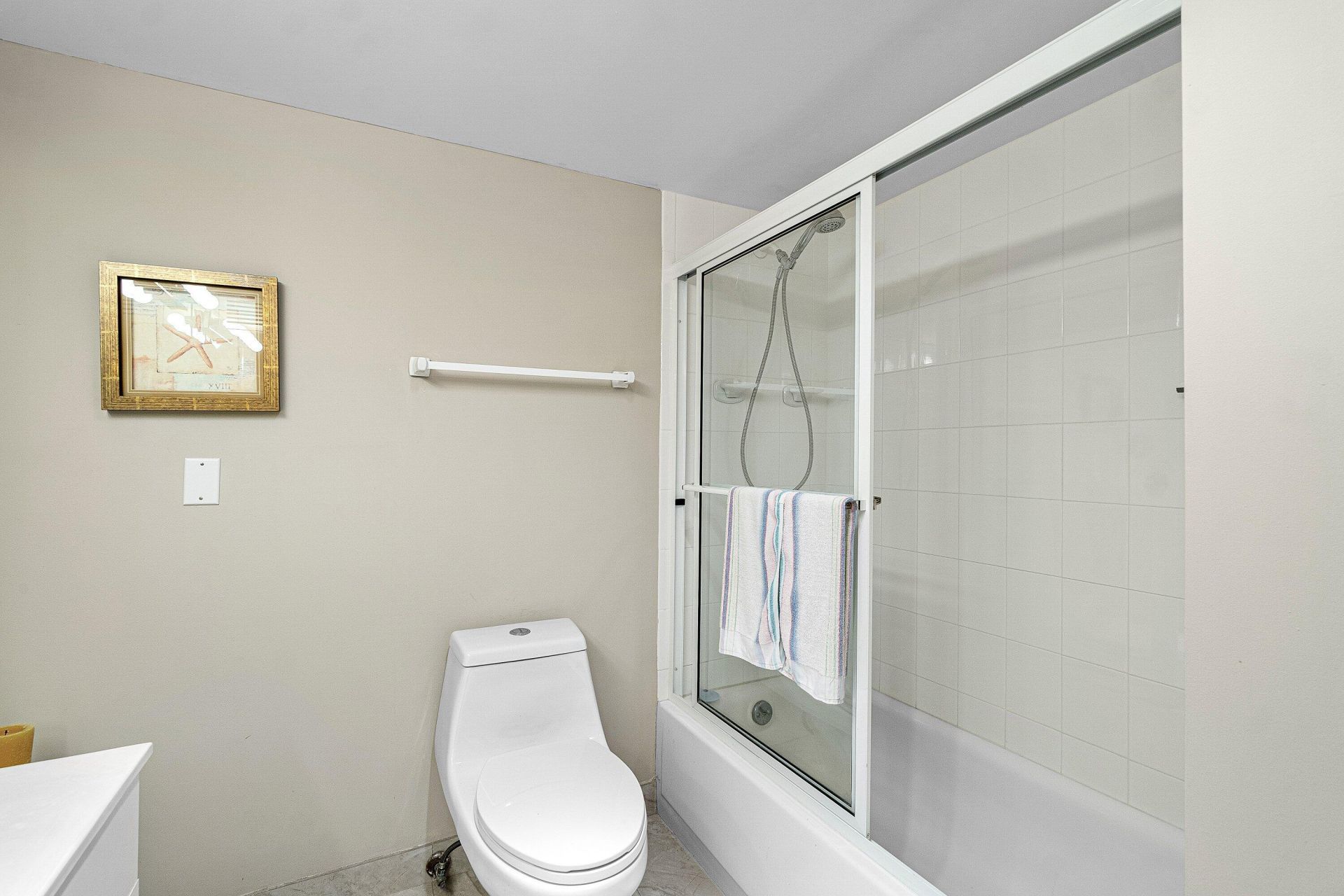 2000 S Ocean Boulevard, Unit 8-D, Boca Raton, FL 33432 Photo