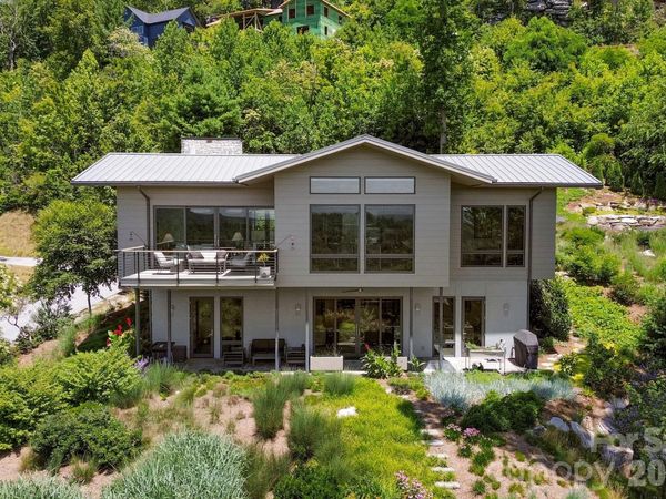 232 Curtain Bluff , Hendersonville, NC 28791