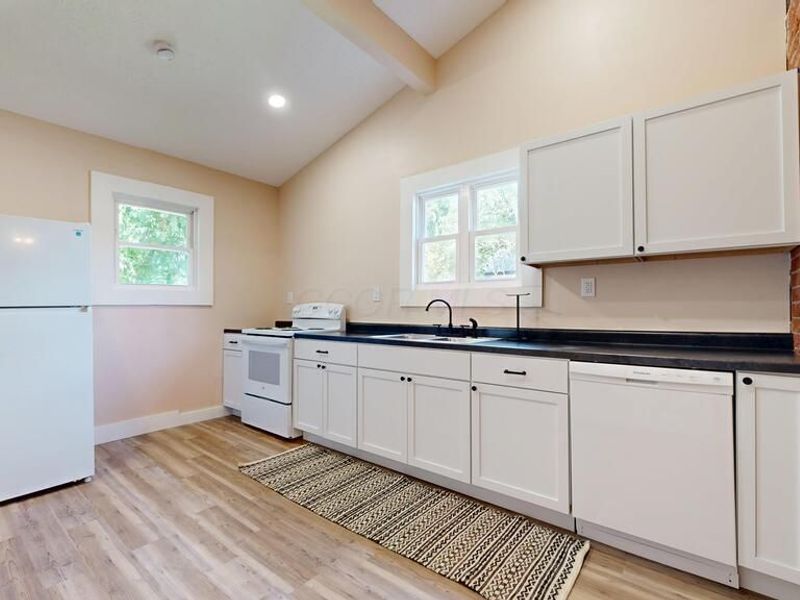 264 S Diamond St Street , Mansfield, OH 44902 Photo 7