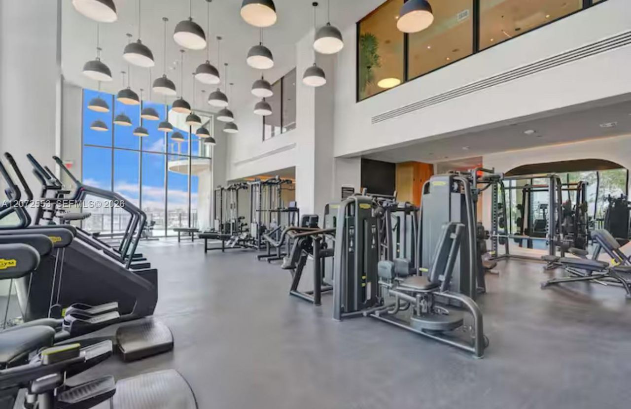 580 72nd , Unit 1713, Miami Beach, FL 33141 Photo