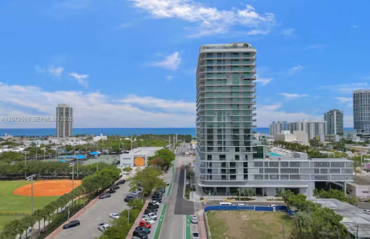 580 72nd , Unit 1713, Miami Beach, FL 33141 Photo
