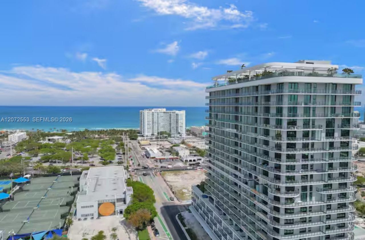 580 72nd , Unit 1713, Miami Beach, FL 33141 Photo