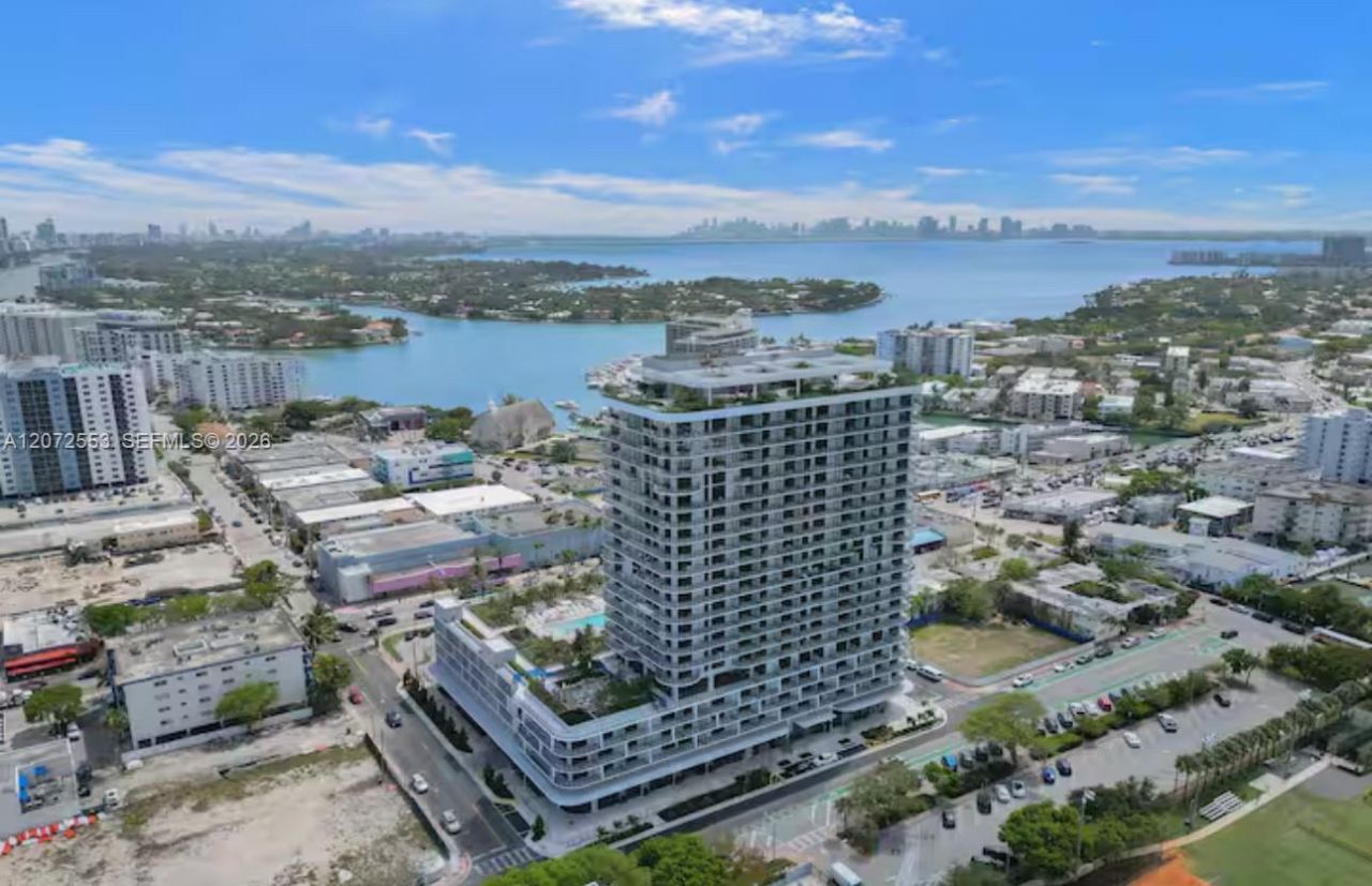 580 72nd , Unit 1713, Miami Beach, FL 33141 Photo
