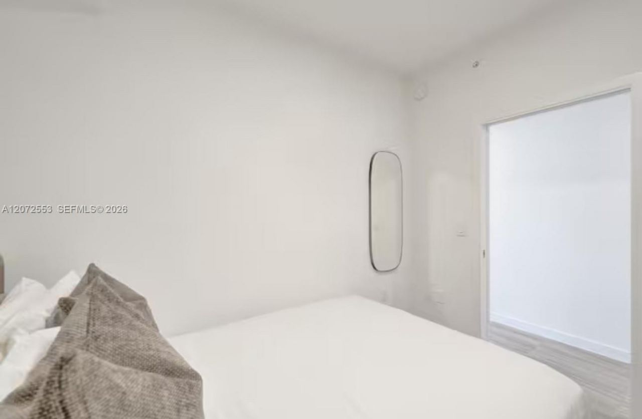 580 72nd , Unit 1713, Miami Beach, FL 33141 Photo