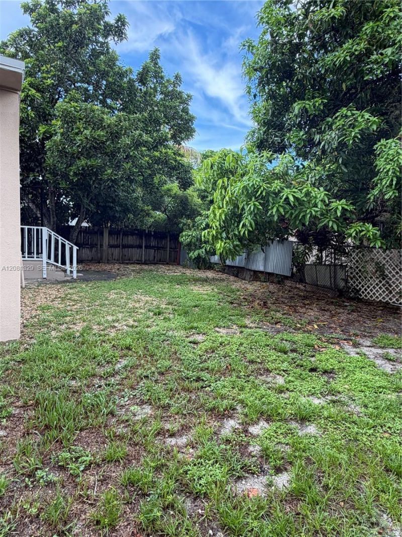 1311 NE Ne 157 St , North Miami Beach, FL 33162 Photo