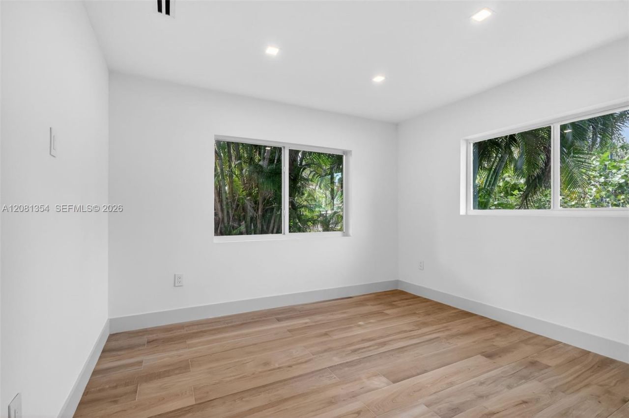 1917 N Swinton Ave , Delray Beach, FL 33444 Photo