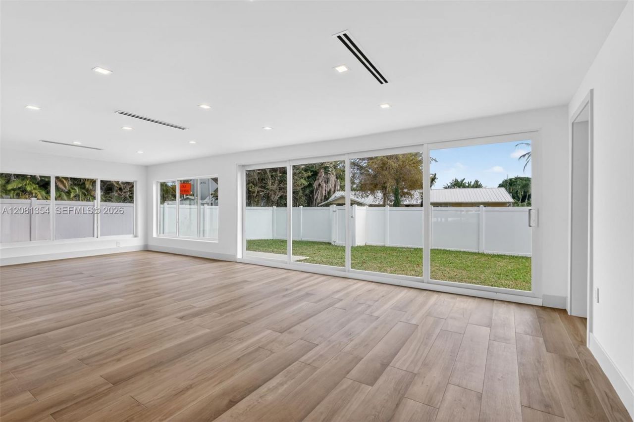 1917 N Swinton Ave , Delray Beach, FL 33444 Photo