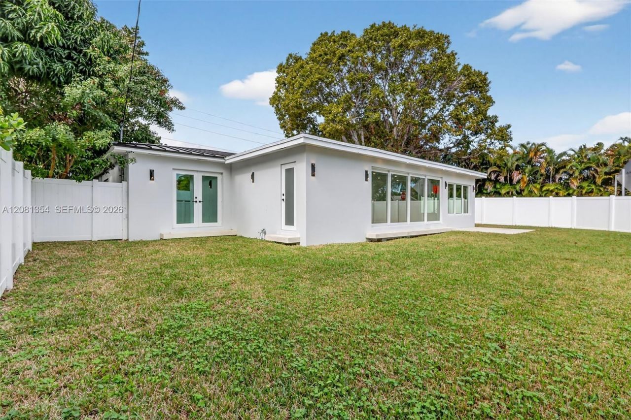 1917 N Swinton Ave , Delray Beach, FL 33444 Photo