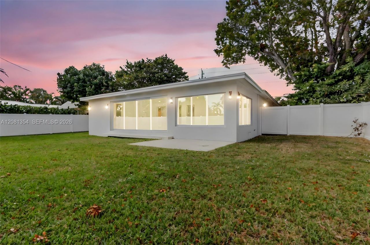 1917 N Swinton Ave , Delray Beach, FL 33444 Photo