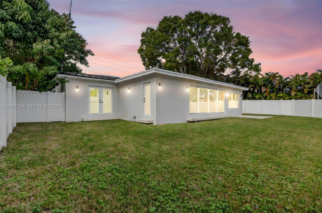 1917 N Swinton Ave , Delray Beach, FL 33444 Photo