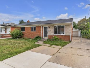 18260 Spring Court N, Fraser, Mi 48026