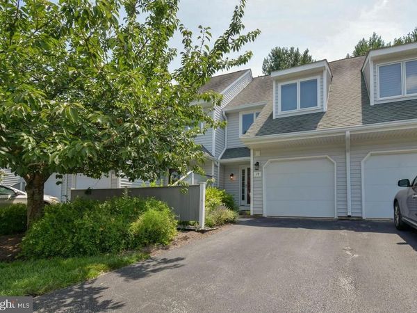 49 E JONATHAN COURT, Unit 49, KENNETT SQUARE, PA 19348