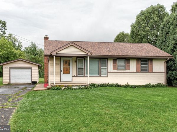926 BOAL AVENUE , BOALSBURG, PA 16827