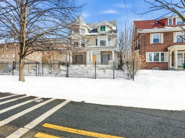 16 Ingraham Pl, Newark, NJ 07108
