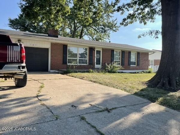 703 CAROL LANE, California, MO 65018