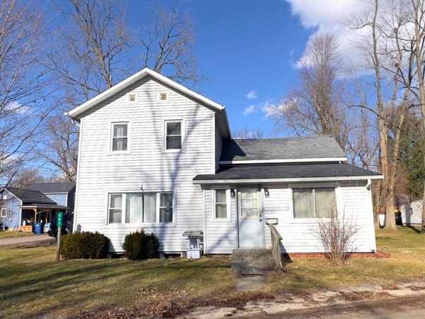 407 Barry Street, Colon, MI 49040